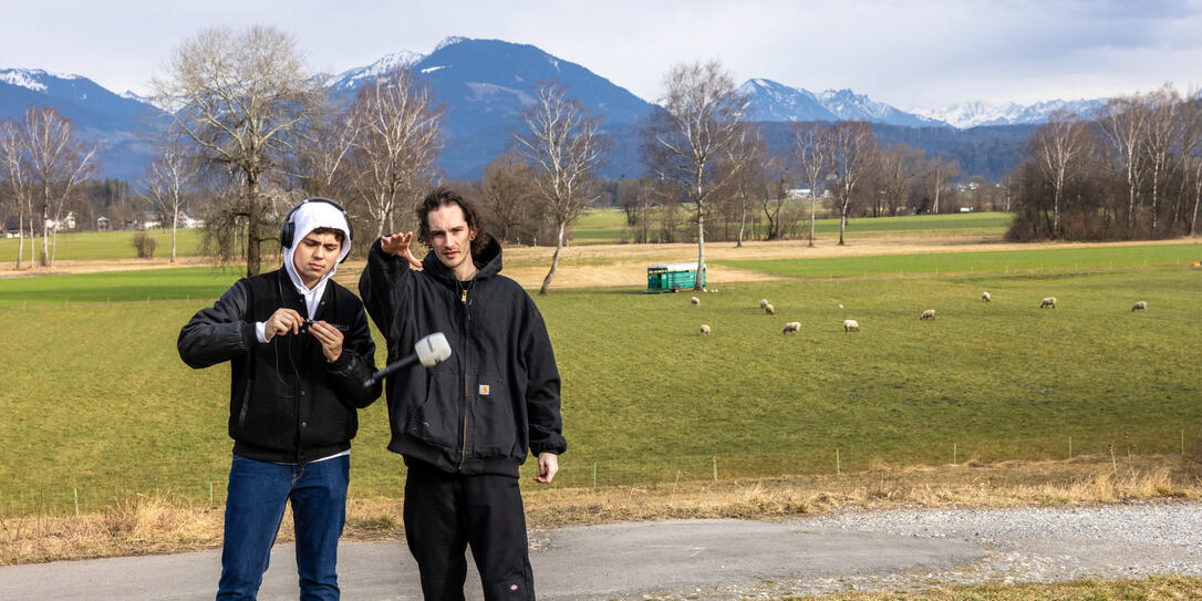 Beim Besuch des Dreiländerecks ergab sich die perfekte Gelegenheit für das Shooting zum Bericht. Die kalte «Biese» fegte unbarmherzig über die Felder.