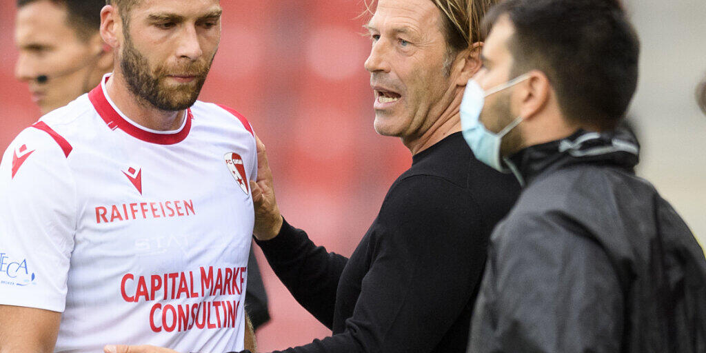 Der FC Sion um Trainer Paolo Tramezzani (Bildmitte) kämpfen um den Ligaverbleib Der FC Sion um Trainer Paolo Tramezzani (Bildmitte) kämpfen um den Ligaverbleib