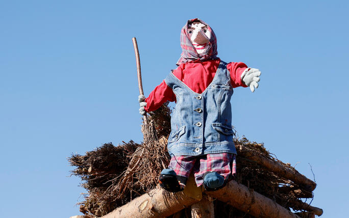 Kinder bauen Funken in Schaanwald